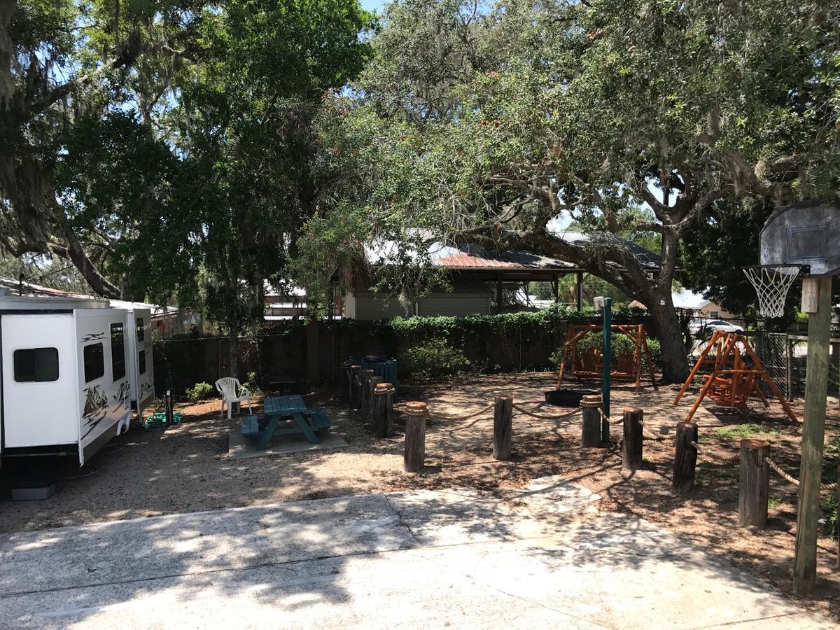 Steinhatchee River Inn And Marina מראה חיצוני תמונה