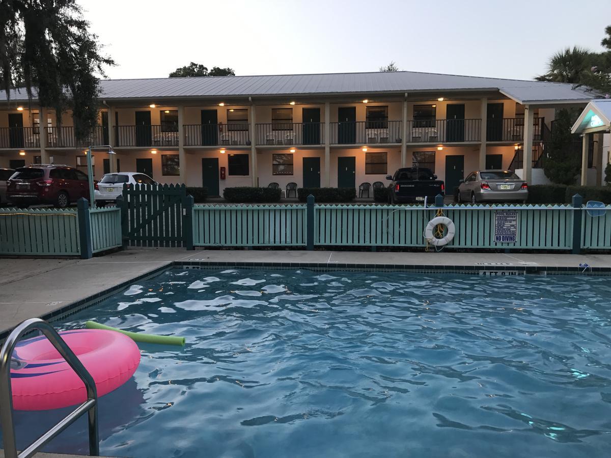 Steinhatchee River Inn And Marina מראה חיצוני תמונה